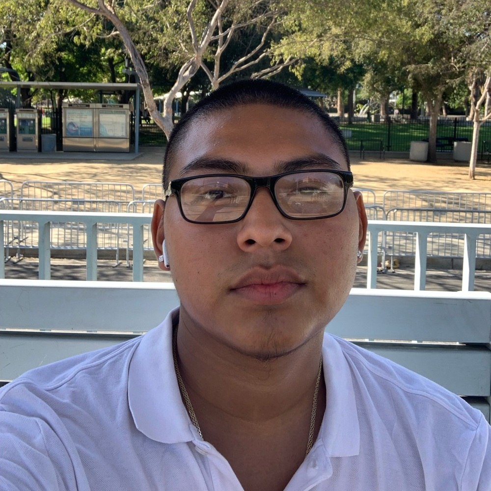 Meet your Posher, Cristian